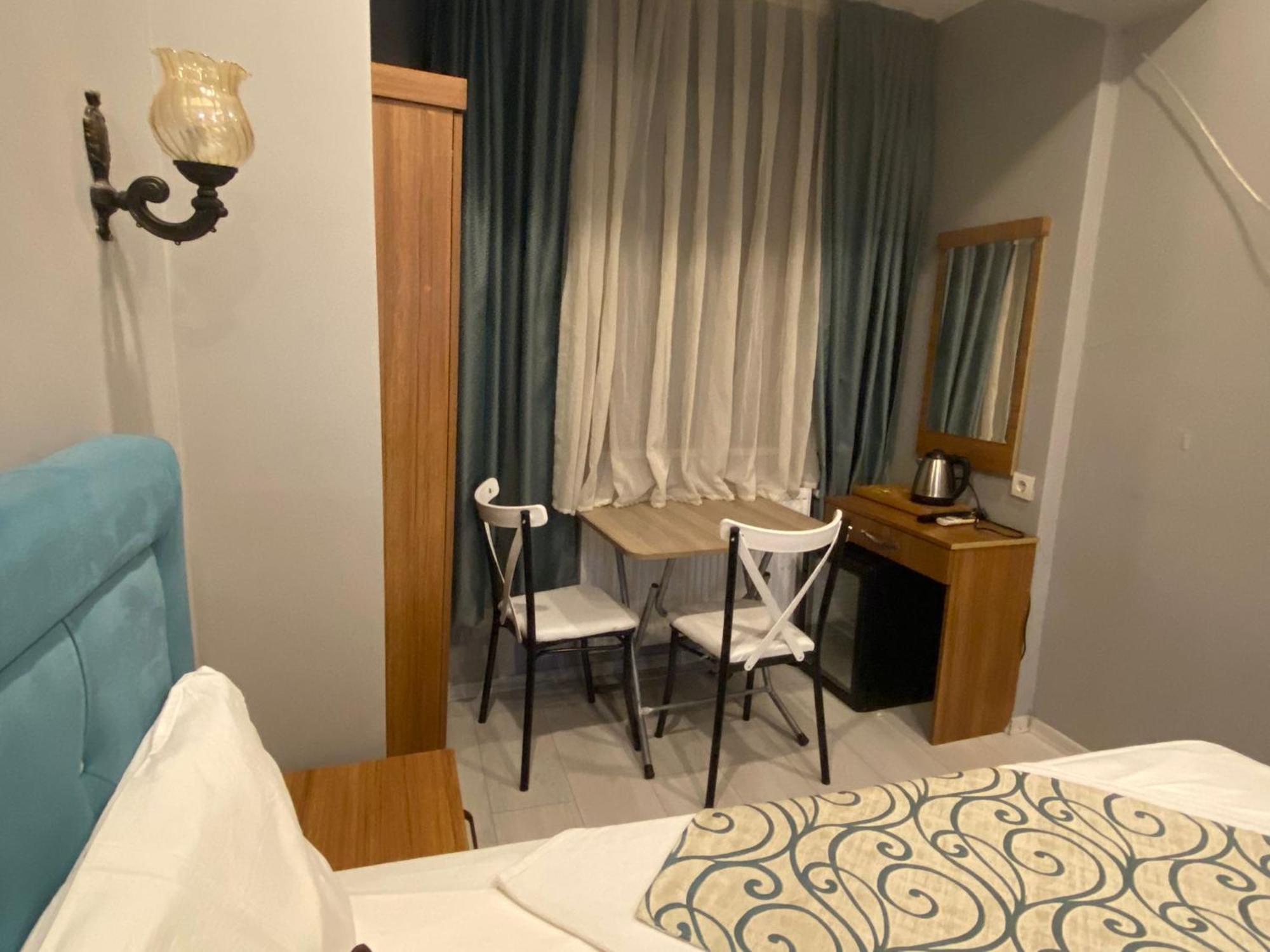 Riverland Suites Apart Hotel Istanbul Exteriör bild